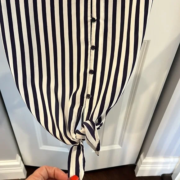 Joie silk tank button down with tie - Picture 4 of 6